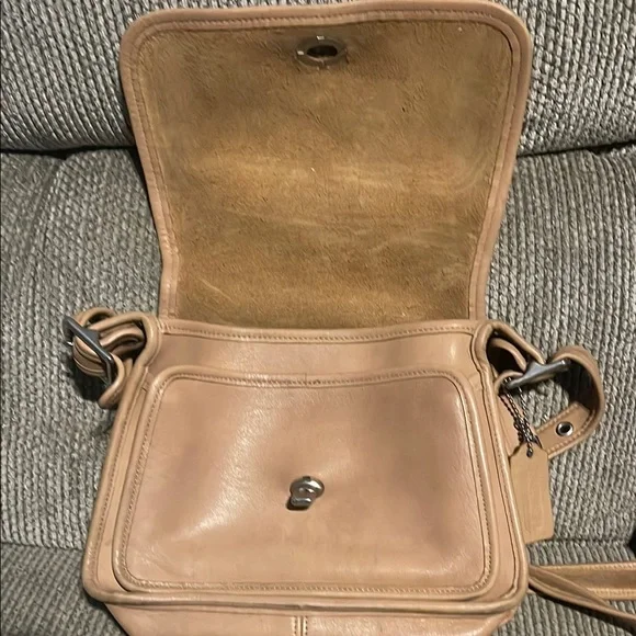 Vintage 90’s Coach Tan Crossbody Rambler 9061 - Picture 2 of 7